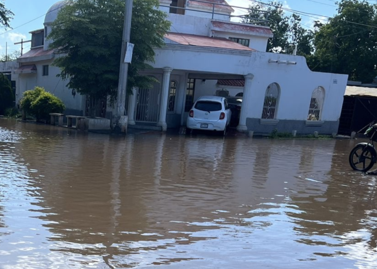 Inundaciones afectan a más de 25 mil personas en todo el municipio de Guasave