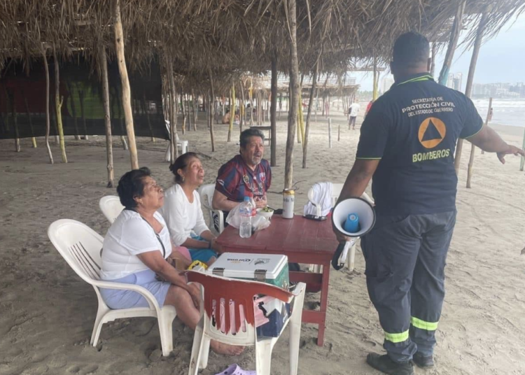 Alistan 200 refugios en Acapulco y la Costa Chica por paso del huracán John