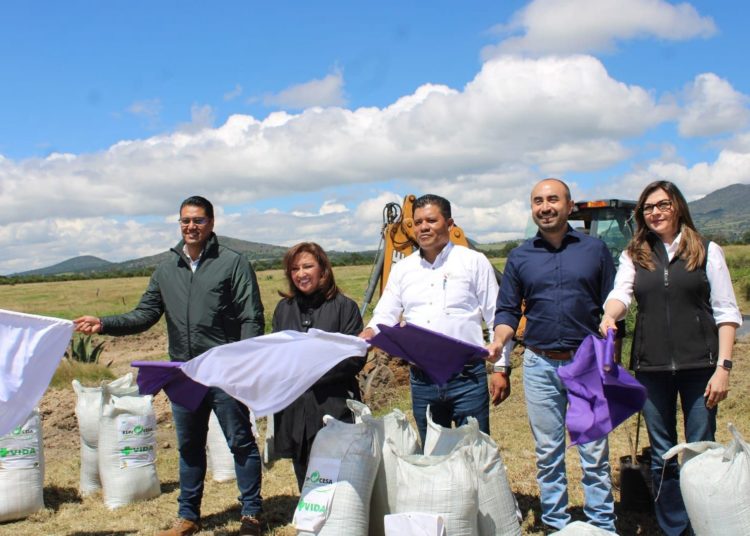 Lorena Cuéllar da banderazo de salida a trabajos de recuperación de biodiversidad en Los Pitzocale