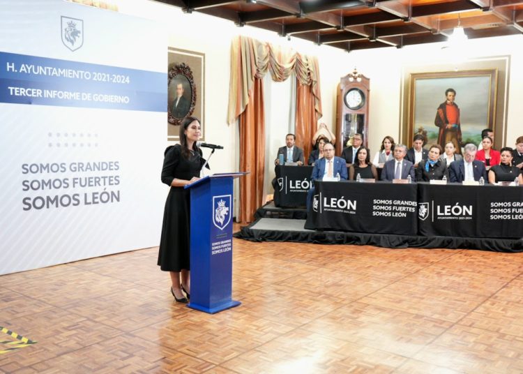 Rinde alcaldesa de León tercer informe de Gobierno