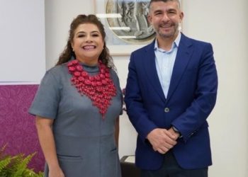 Brugada y Tabe, primer encuentro de la jefa de Gobierno electa con un alcalde de oposición
