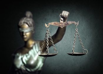 Ordena tribunal no publicar en el Diario Oficial la reforma judicial