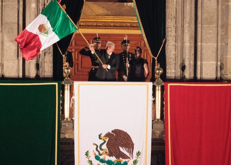 López Obrador celebra la “Cuarta Transformación” en su último Grito de Independencia