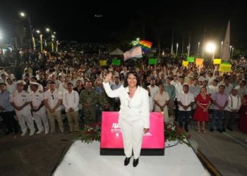 Abelina López presenta un Acapulco renovado en su Tercer Informe de Gobierno