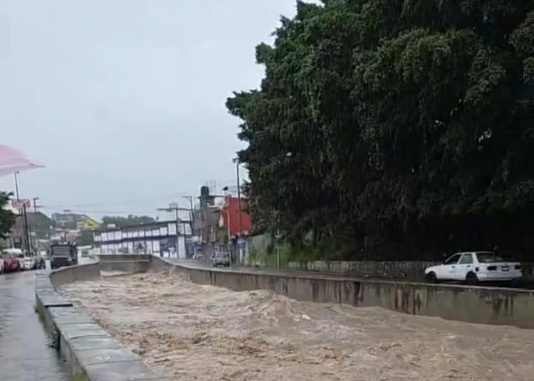 Chilpancingo y otros tres municipios de Guerrero cumplen 19 horas sin telefonía ni internet por John