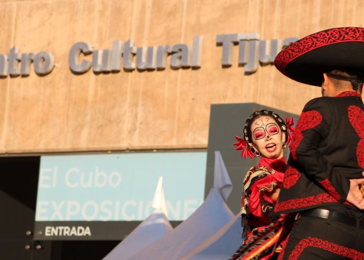 Por inseguridad, alcalde de Tijuana pide no utilizar máscaras durante festejos del Halloween