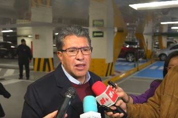 Diputados de la 4T llegan temprano a San Lázaro para asegurar ‘blindaje’ a reformas