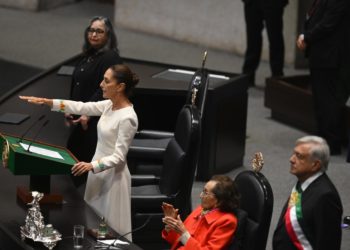 Sheinbaum envía mensaje a las mujeres: “Por las que lucharon por sus sueños y no lo lograron”