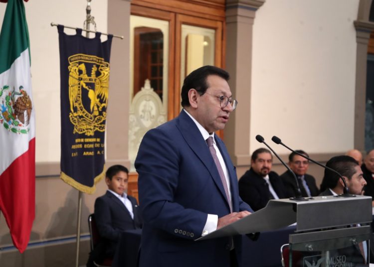 Felipe Fuentes Barrera reafirma el compromiso del TEPJF ante la reforma judicial en la entrega de la presea Tepantlato