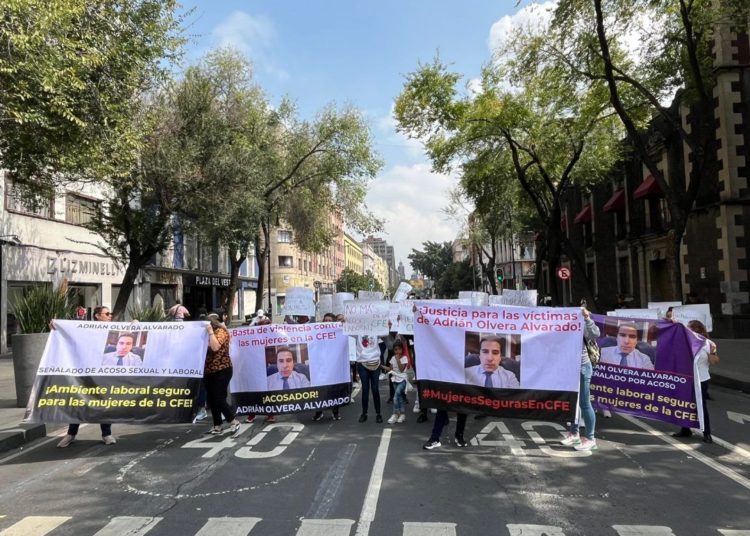 Directora de CFE otorga puesto clave a funcionario acusado de acoso