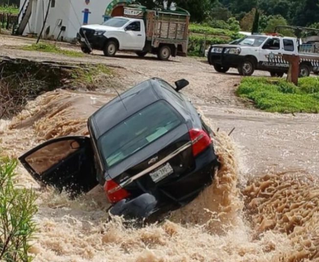 Muere regidor de San Juan Chamula al intentar cruzar un río