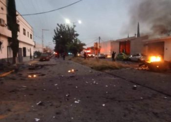 Explota coche bomba frente a la Dirección de Seguridad Pública de Acámbaro, Guanajuato