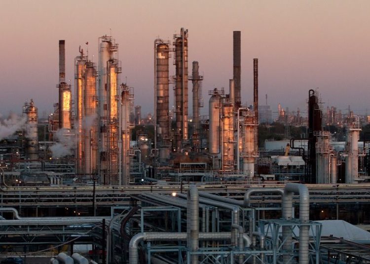 Reducción de deuda de PEMEX alcanza su nivel más bajo en ocho años