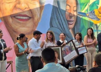 González Saravia inaugura mural en honor a primera alcaldesa morelense