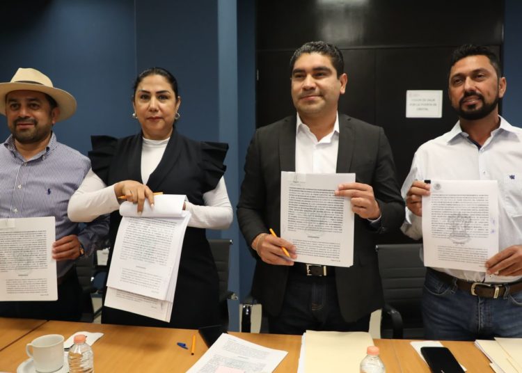 Diez municipios de Michoacán firman convenio de coordinación en seguridad