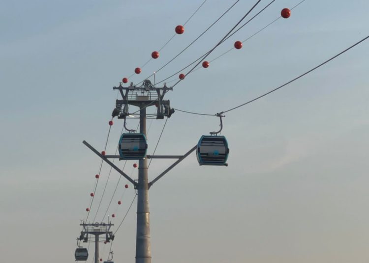 Línea 3 del Cablebús se queda sin servicio por falta de suministro de energía eléctrica