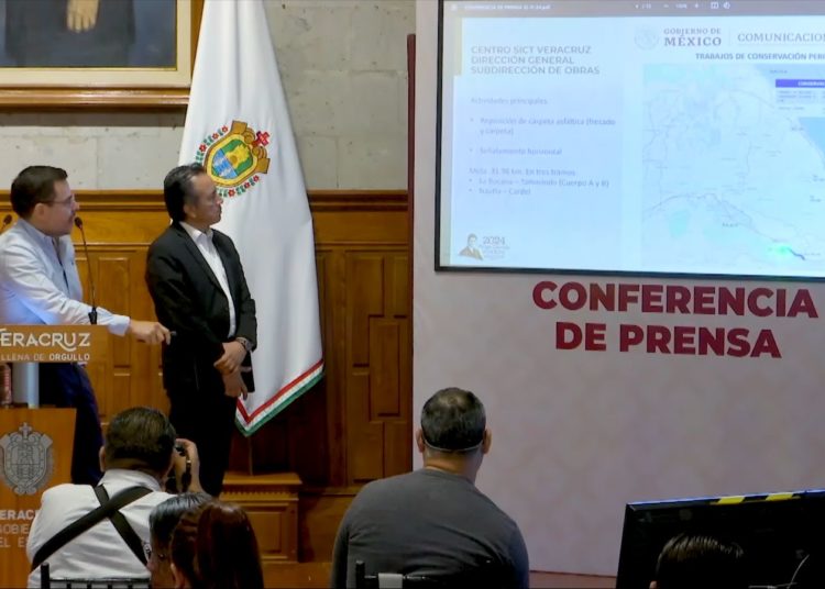 Veracruz arranca con el programa Bachetón para mejorar carreteras