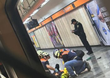 Hombre apuñala al menos 4 usuarios en la estación Tacubaya de la línea 7 del Metro de la CDMX