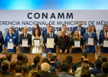 Adrián de la Garza es nombrado presidente de la Confederación Nacional de Municipios de México