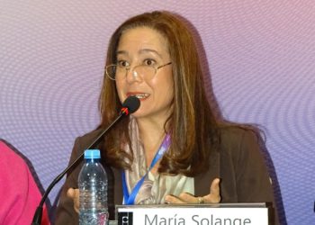 Debaten en la FIL las implicaciones jurídicas y éticas del aborto en México