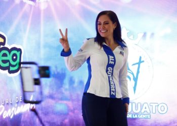 León crea programas que benefician a adultos mayores