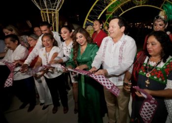 Inaugura el Gobernador Joaquín Díaz Mena la Villa Navideña