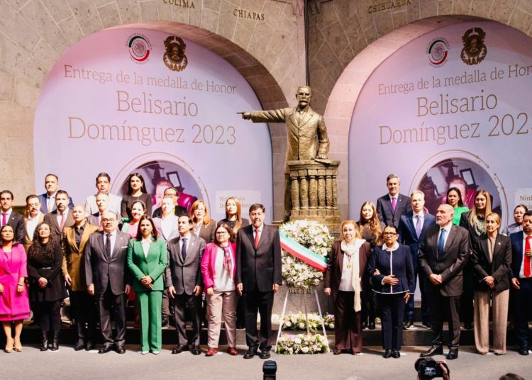 Ninfa Deándar Martínez es reconocida con la Medalla Belisario Domínguez 2023 en ceremonia encabezada por Rosa Icela Rodríguez