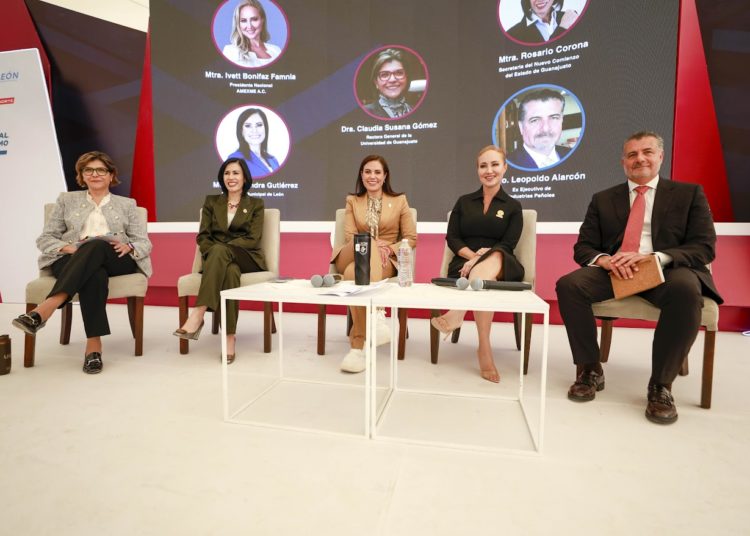 Impulsa León desarrollo económico e inclusión de mujeres