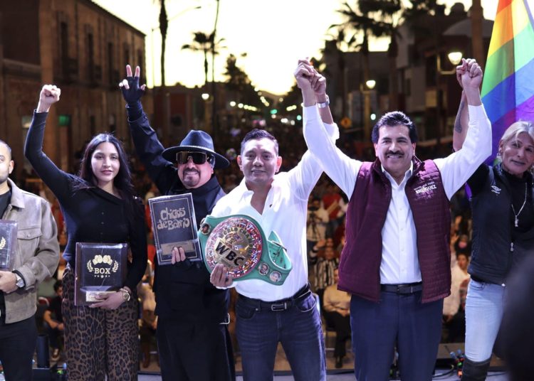 Cristian Mijares es reconocido por su legado deportivo y activismo en Gómez Palacio