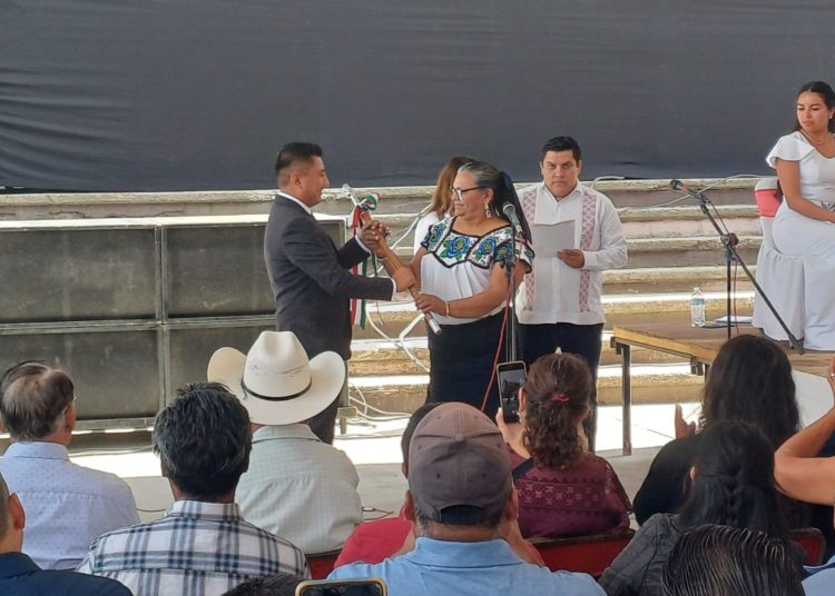 Concluyó con saldo blanco relevo de autoridades en municipios de Oaxaca