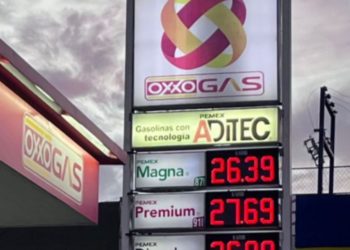 Exhiben a Oxxo Gas en Apodaca por vender la gasolina más cara en México