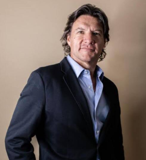 Cobranza delegada busca regular el endeudamiento de los trabajadores en México