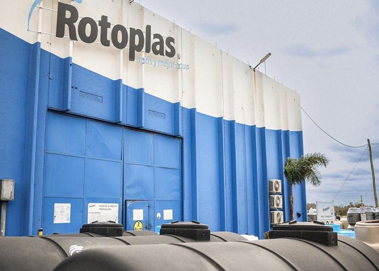 Rotoplas transforma la agroindustria E-commerce como clave para la eficiencia hídrica