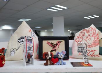 Reclusorios de la CDMX impulsan reinserción con productos artesanales para San Valentín
