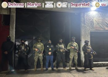 Aseguran mercancía ilegal en cateo en bodega de la Ciudad de México