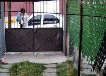 Hombre abandona bebé en Tultitlán: Fiscalía investiga caso tras video viral