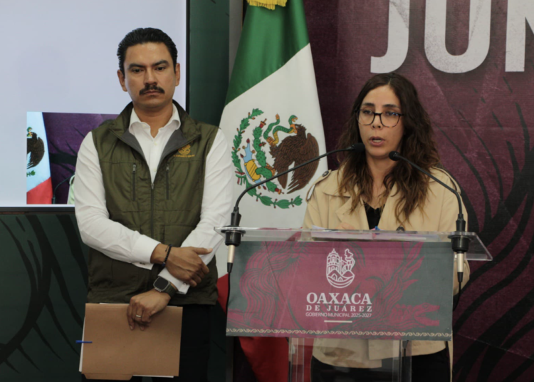 Pobladores de municipios de la Montaña de Guerrero marchan para exigir obras públicas