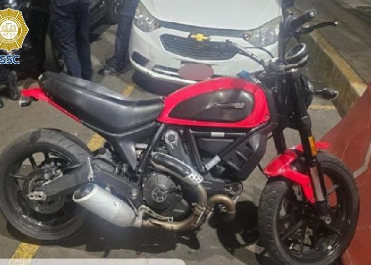 SSC detienen a dos presuntos responsables de homicidio en un operativo en Venustiano Carranza