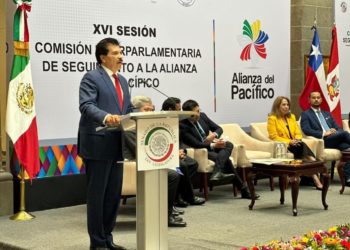 José Ramón Enríquez solicita el IMSS-Bienestar para Durango ante crisis en el sistema de salud