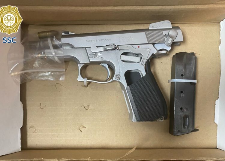 En cateo en la colonia Guerrero, SSC y FGJ capturan a tres sospechosos de narcomenudeo