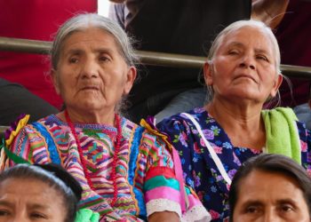 Impulsan conectividad en municipio de San Juan Bautista Tlacoatzintepec, Oaxaca