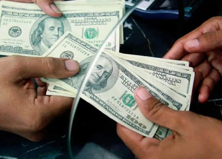 Remesas a México caen 4.3% en febrero y ya suman cuatro meses a la baja