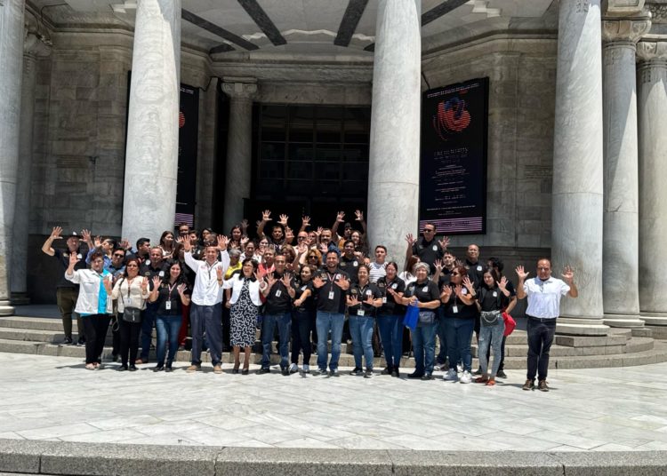 Magistrada Fuentes Jiménez comparte su visión de justicia con trabajadores del INBAL