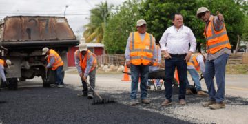 Llevan Plan Bienestar al sur de Mérida para pavimentar calles