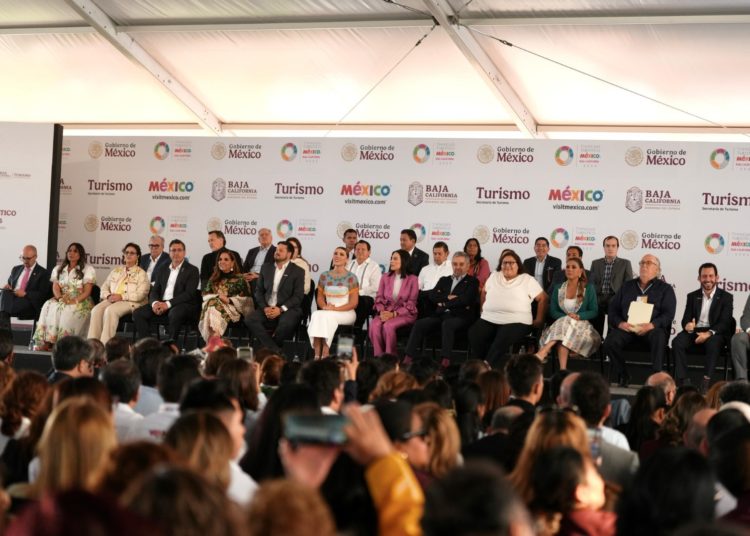 Abelina López fortalece la presencia de Acapulco en el Tianguis Turístico 2025