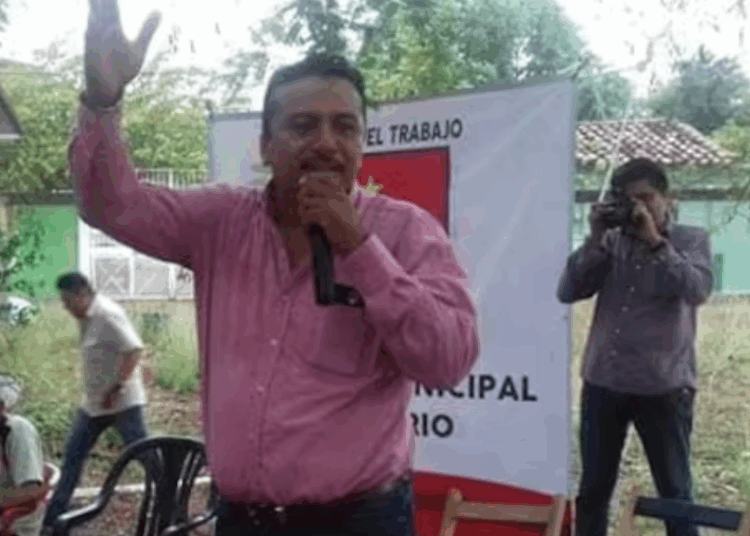 Asesinan a regidor de Oaxaca mientras entregaba regalos por el Día de la Madre