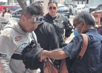 Revisan mochilas en evento de Clara Brugada, tras asesinato de colaboradores