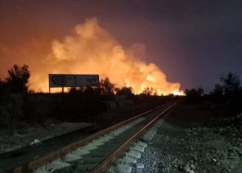 Incendio en basurero de Neza provoca nubes tóxicas y alarma entre vecinos