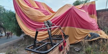 Se desploma globo aerostático que sobrevolaba Teotihuacán, hay al menos 14 heridos