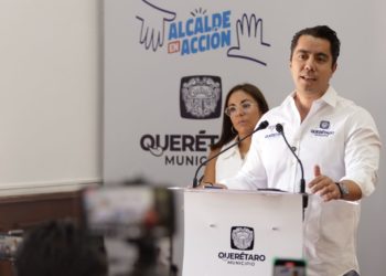 Presenta Felifer Macías plataforma Bus Municipal